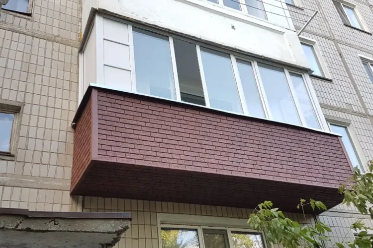 Сайдинг на балкон, монтаж низкие цены